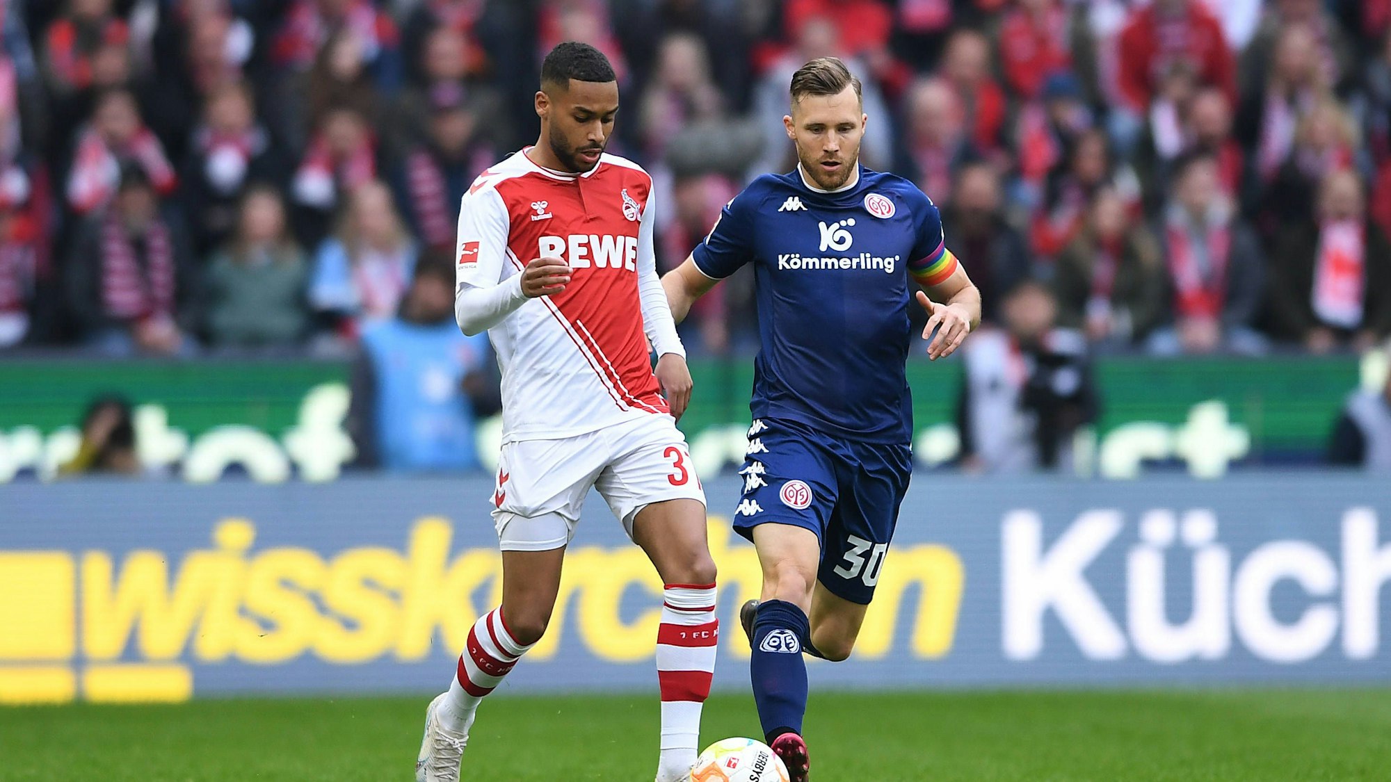 Maina wird vin Widmer verfolgt