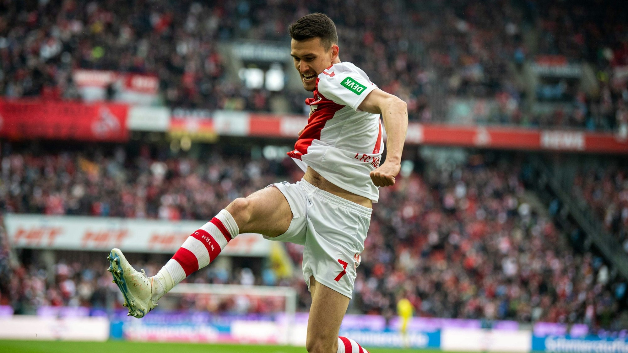 Ljubicic springt beim Jubel in die Luft