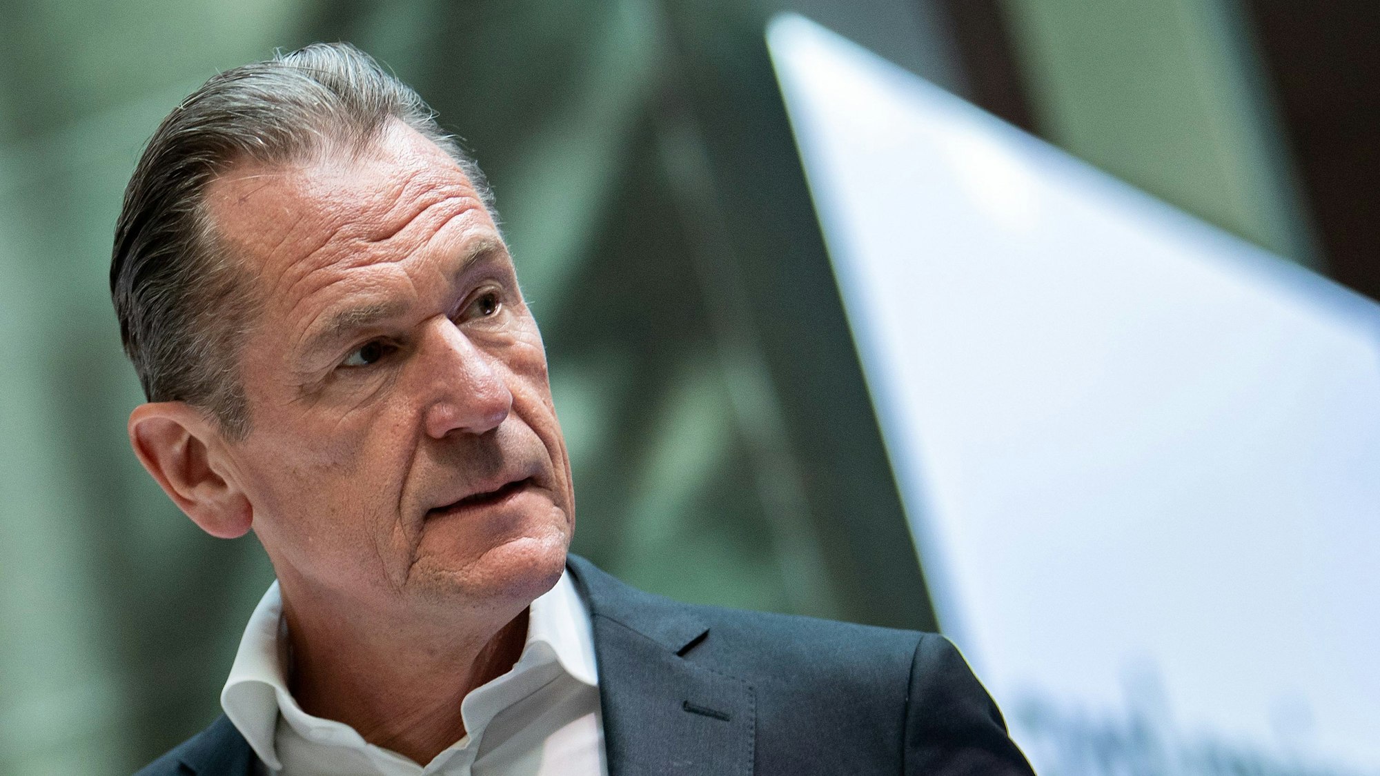 Mathias Döpfner, Vorstandsvorsitzender, kommt zur Hauptversammlung der Axel Springer SE.