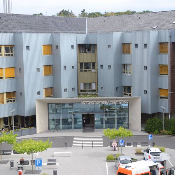 Der Haupteingang des Kreiskrankenhauses Mechernich.