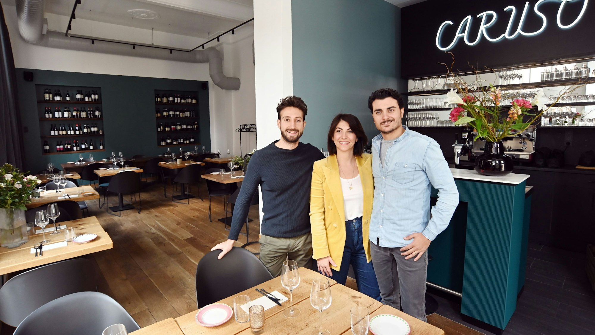 Emanuele Barbaro (v. links), Anna Siena, Marcello Caruso.