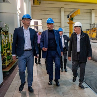 Bayerns Ministerpräsident Markus Söder beim Besuch des nun abgeschalteten Atomkraftwerks Isar 2 am 13. März.