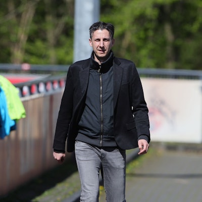 FC-Geschäftsführer Christian Keller am Geißbockheim