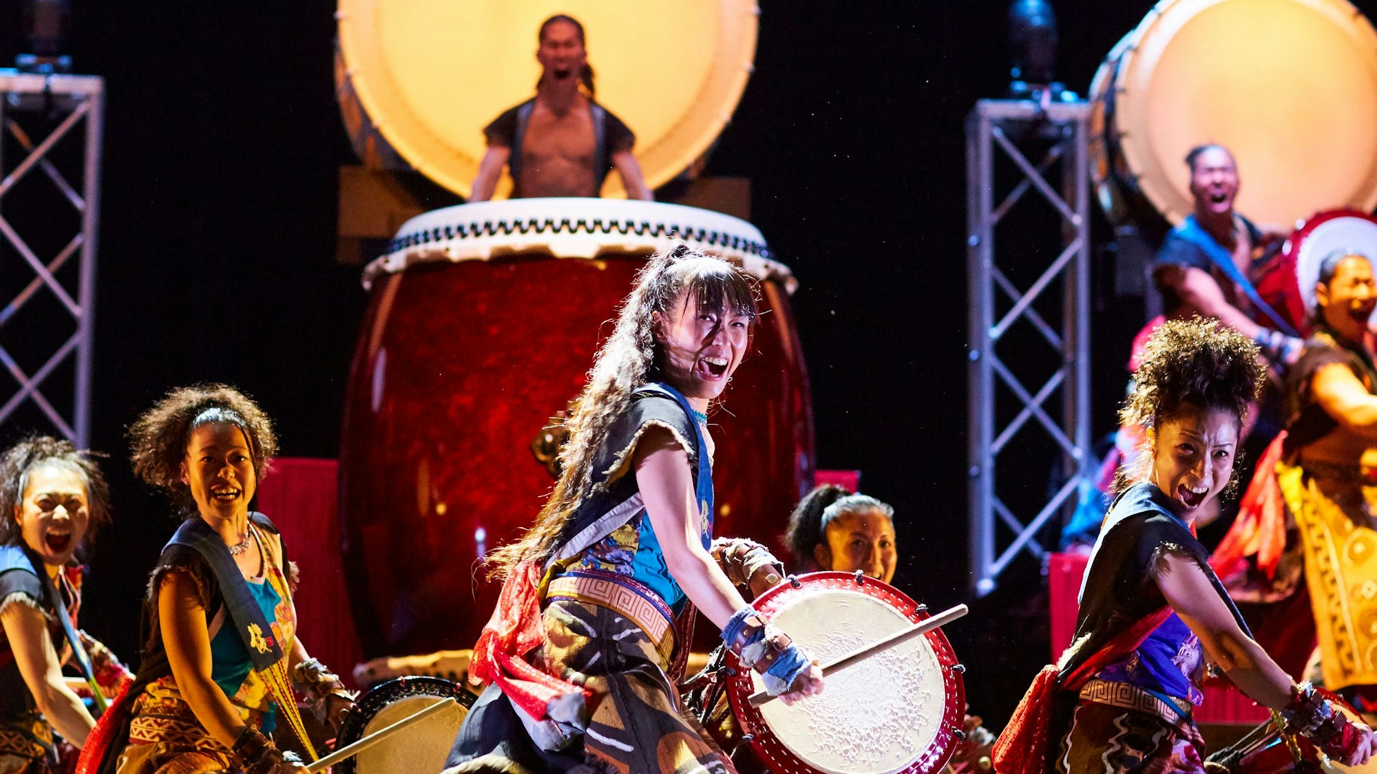 19.04.2023, Köln: Yamato the drummers of Japan, beim Sommerfestival in der Philharmonie Foto: BB-Promotion/Hiroshi Seo