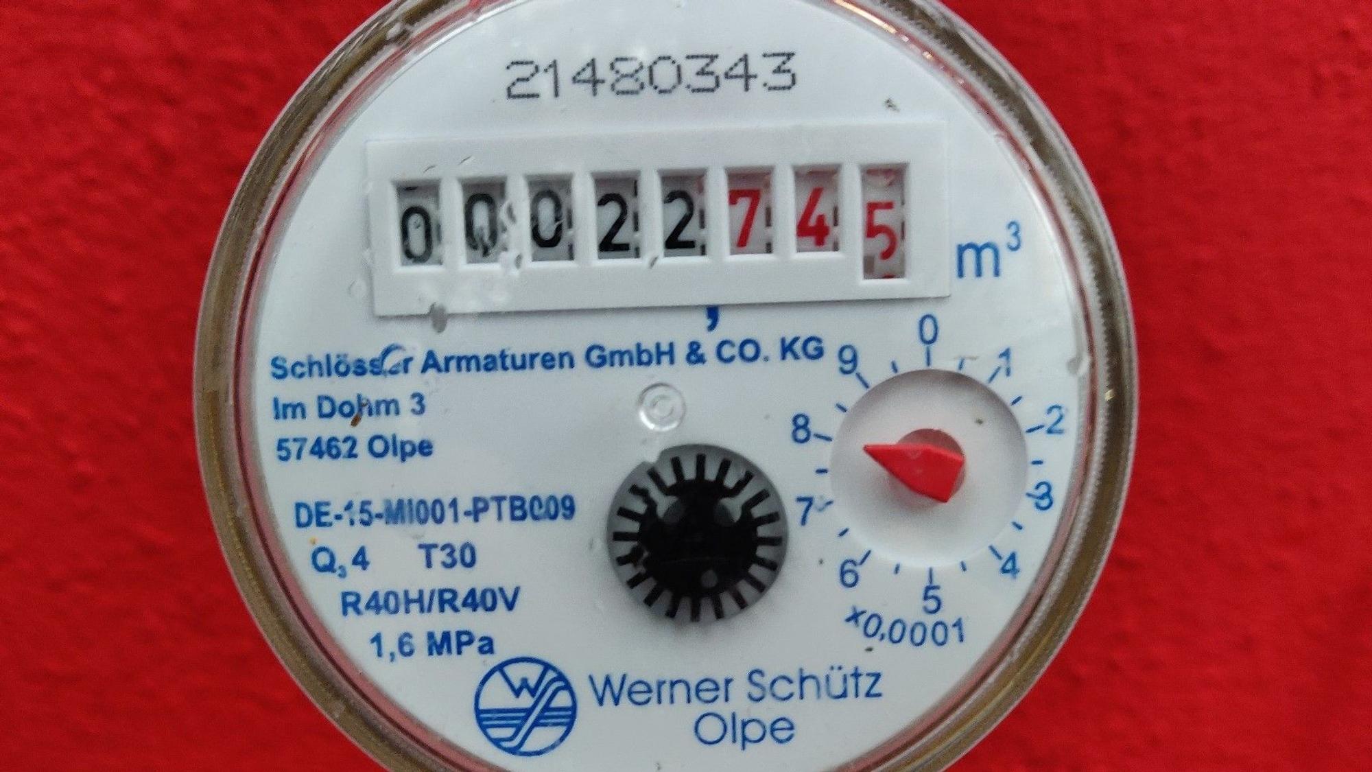 Ein Wasserzähler, wie er für die Gartenbewässerung angemeldet werden muss.