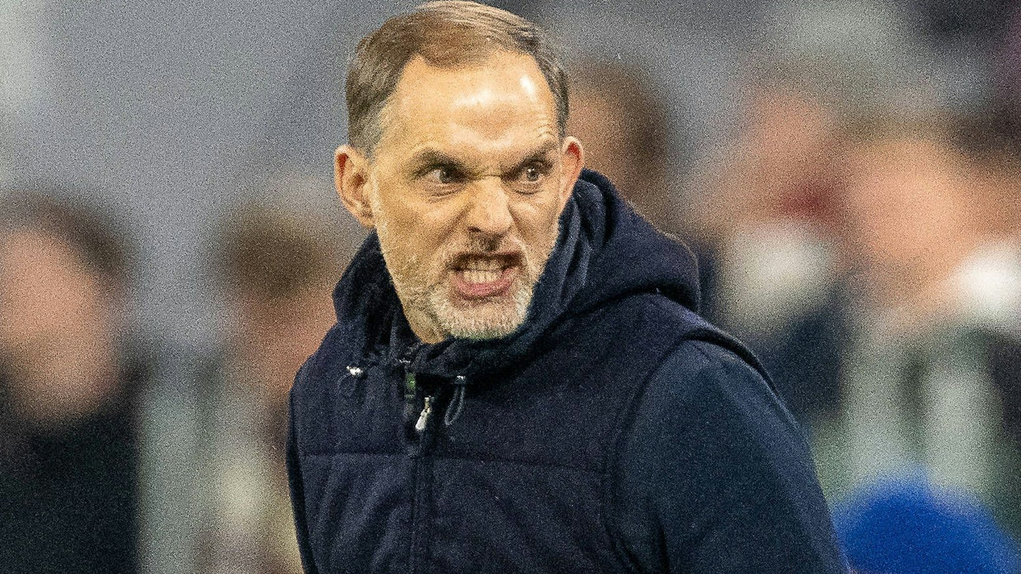 Bayern-Trainer Thomas Tuchel verärgert an der Seitenlinie in München.