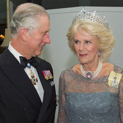 Der damalige Prinz Charles und seine Frau, Herzogin Camilla, bei einem Dinner.