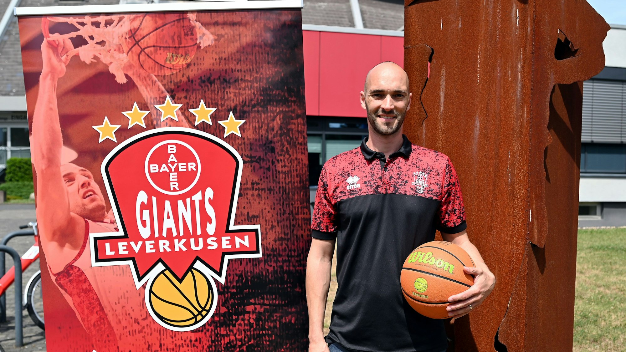 28.07.2022, Basketball-Bayer Giants Leverkusen
Henrik Fronda (Vorstand Finanzen/Geschäftsführer)
Foto: Uli Herhaus