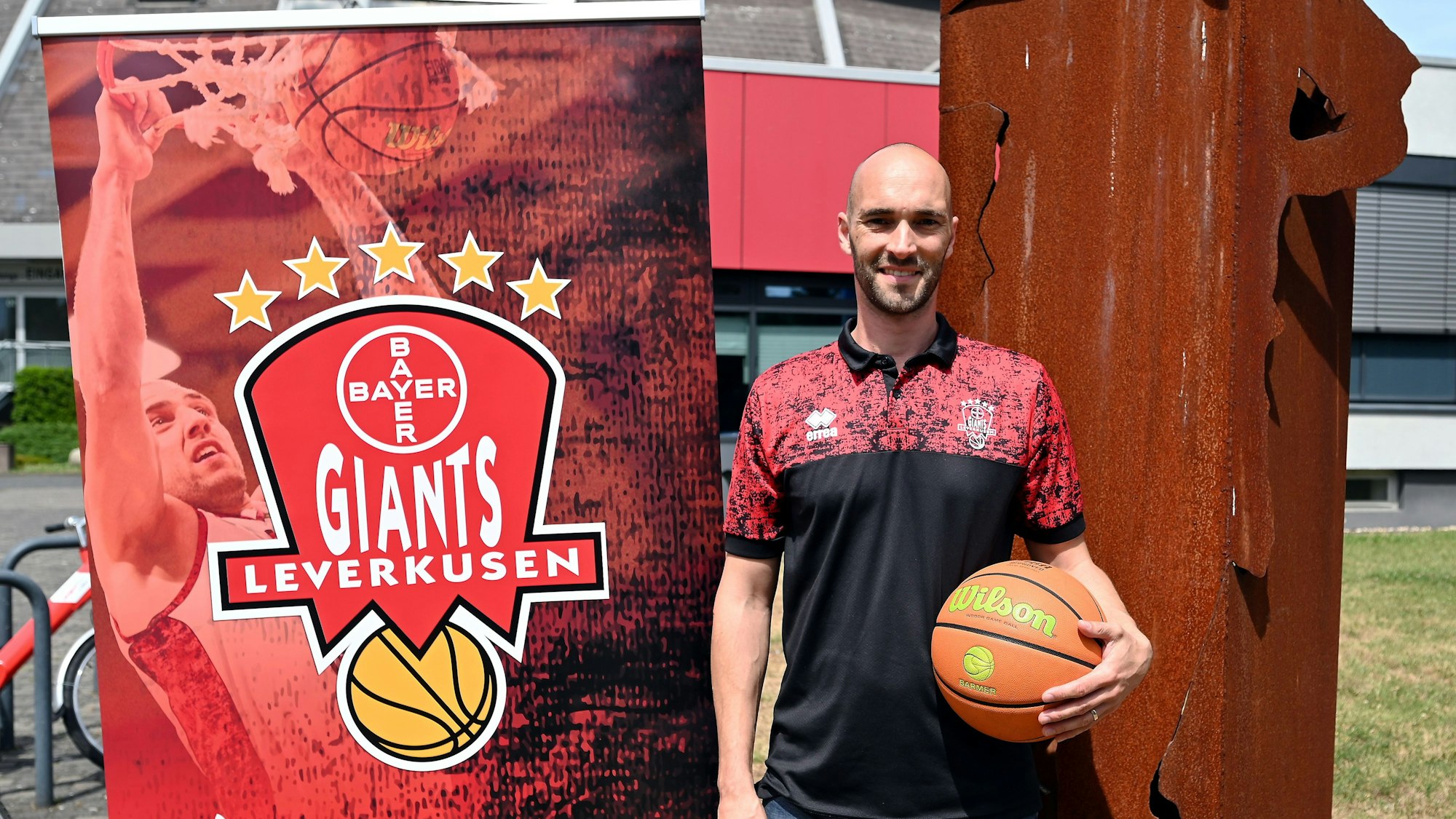 28.07.2022, Basketball-Bayer Giants Leverkusen
Henrik Fronda (Vorstand Finanzen/Geschäftsführer)
Foto: Uli Herhaus