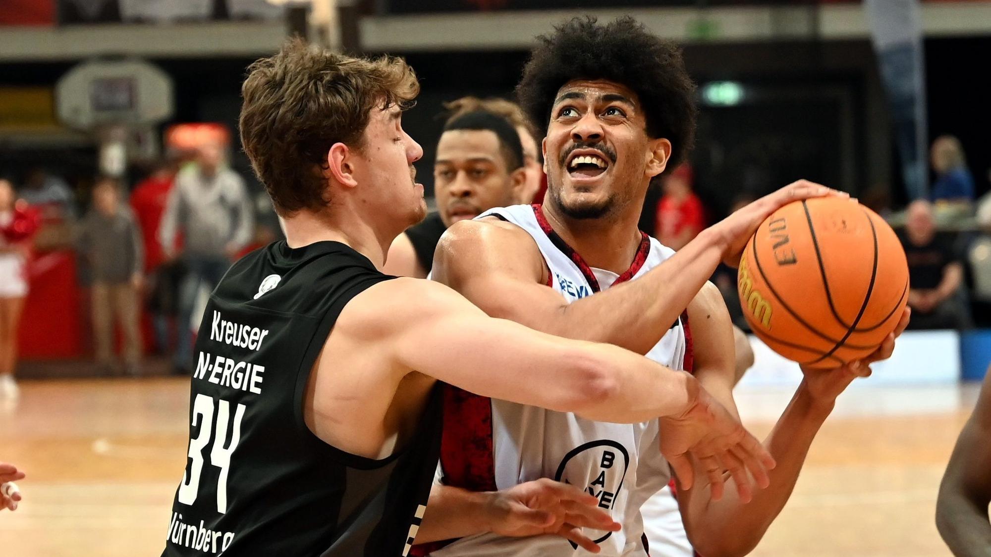 09.04.2023, Basketball-Bayer Giants-Nürnberg Falcons
rechts: Gabriel De Oliveira (Bayer)
Foto: Uli Herhaus