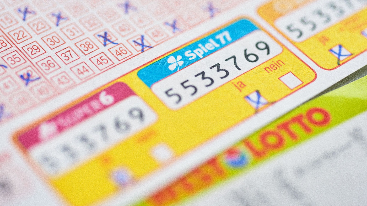 Spiel 77 Feld auf einem WestLotto Tippschein.