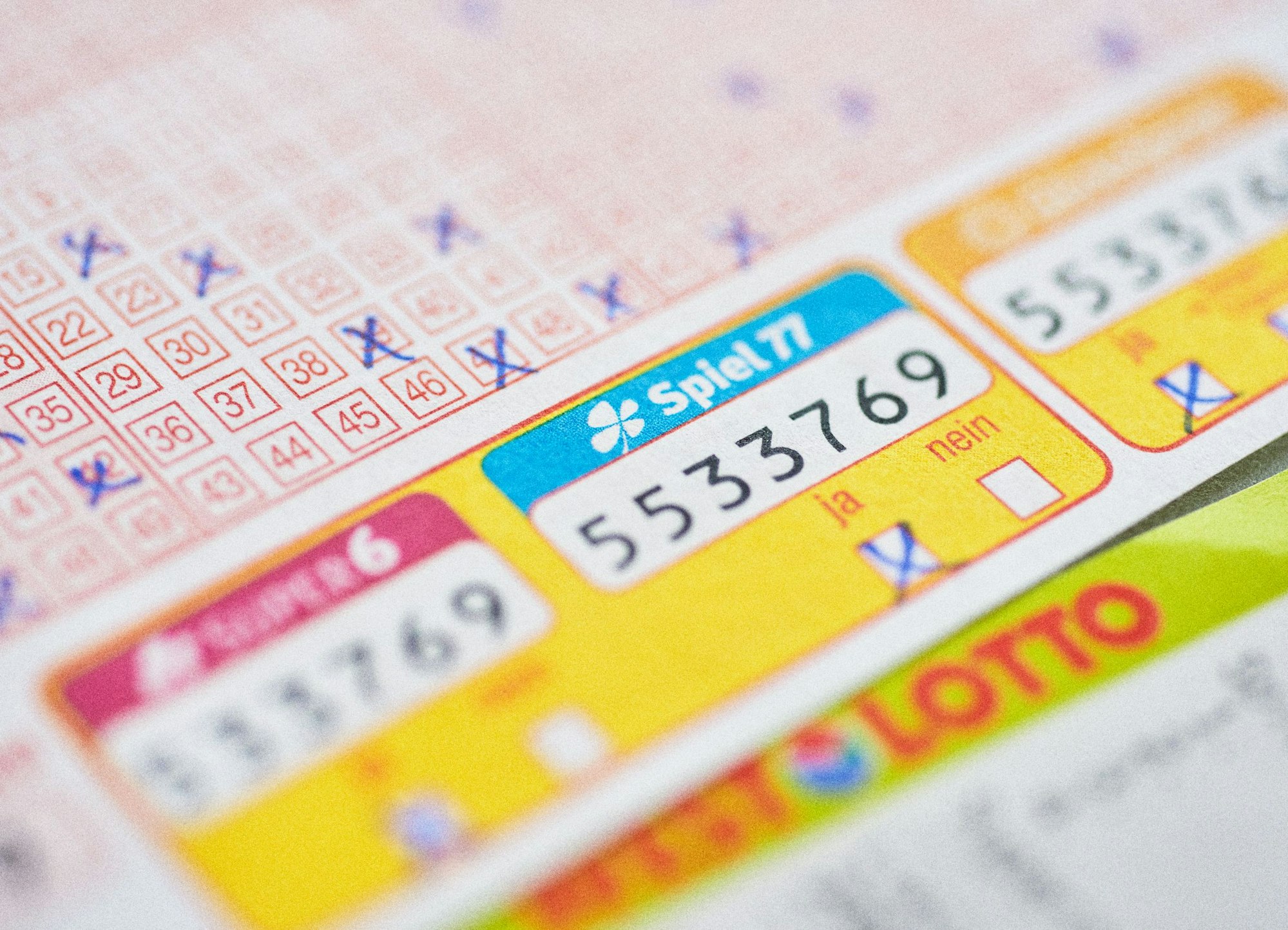 Spiel 77 Feld auf einem WestLotto Tippschein.