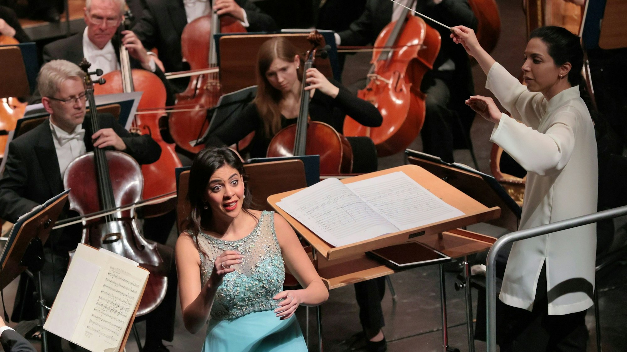 Fatma Said & Bayer Philharmoniker unter der Leitung von Bar Avni.