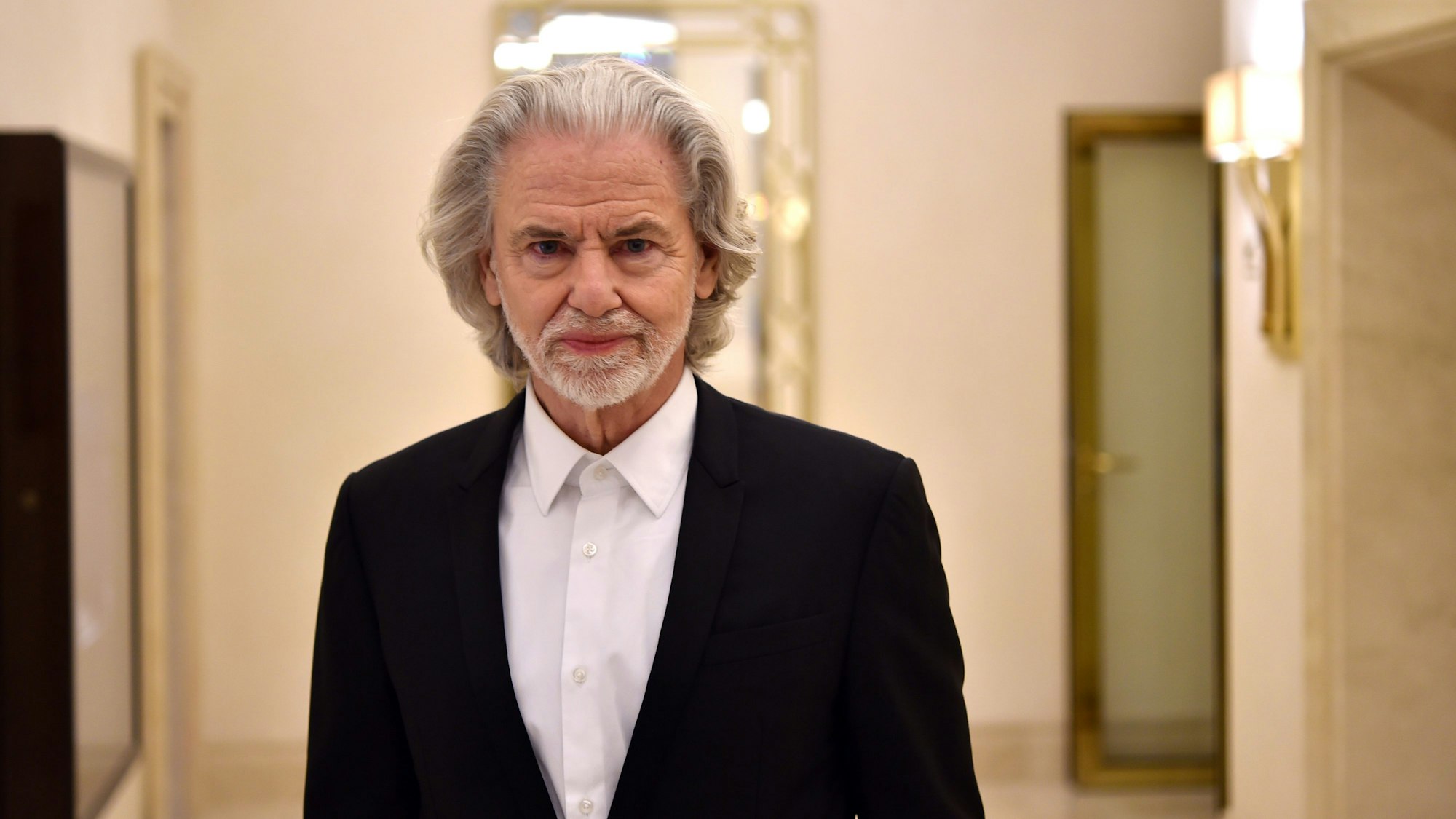 Hermann Bühlbecker, Geschäftsführer der Aachener Printen- und Schokoladenfabrik Lambertz