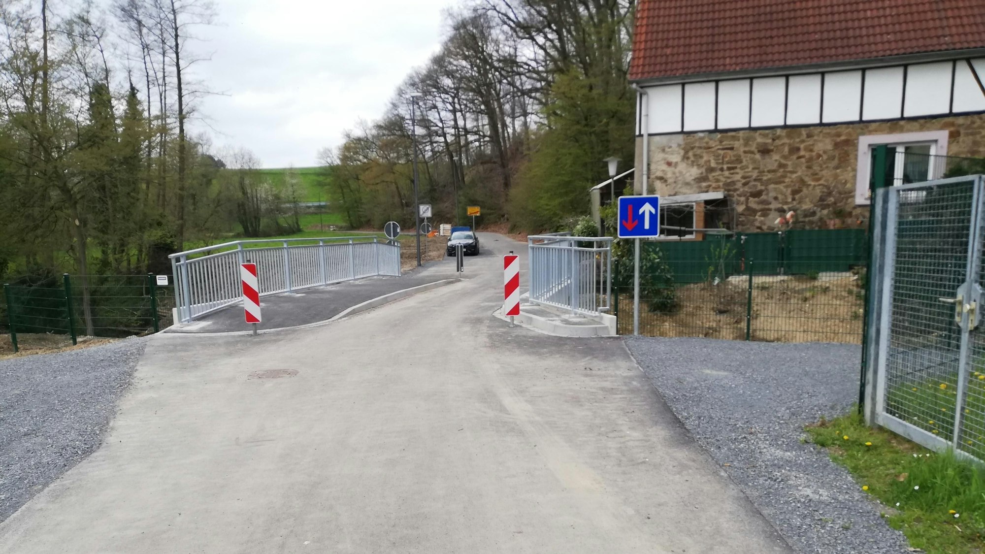 Die Brücke in Dürscheid nach ihrer Erneuerung im April 2023
