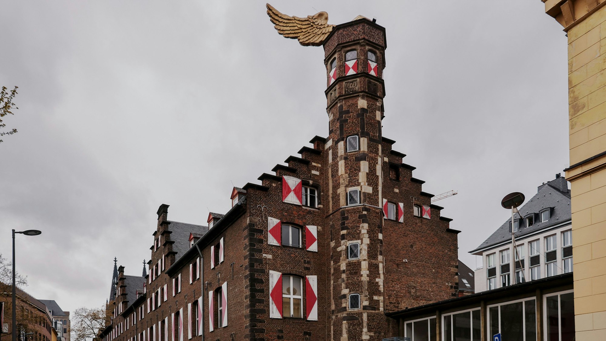 Blick auf das Zeughaus in Köln