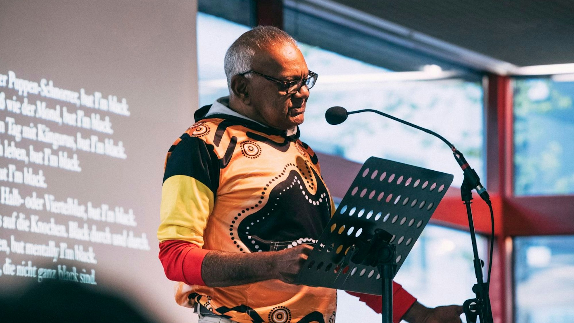 Lionel Fogarty in der Poetica (Working Class Poetry)