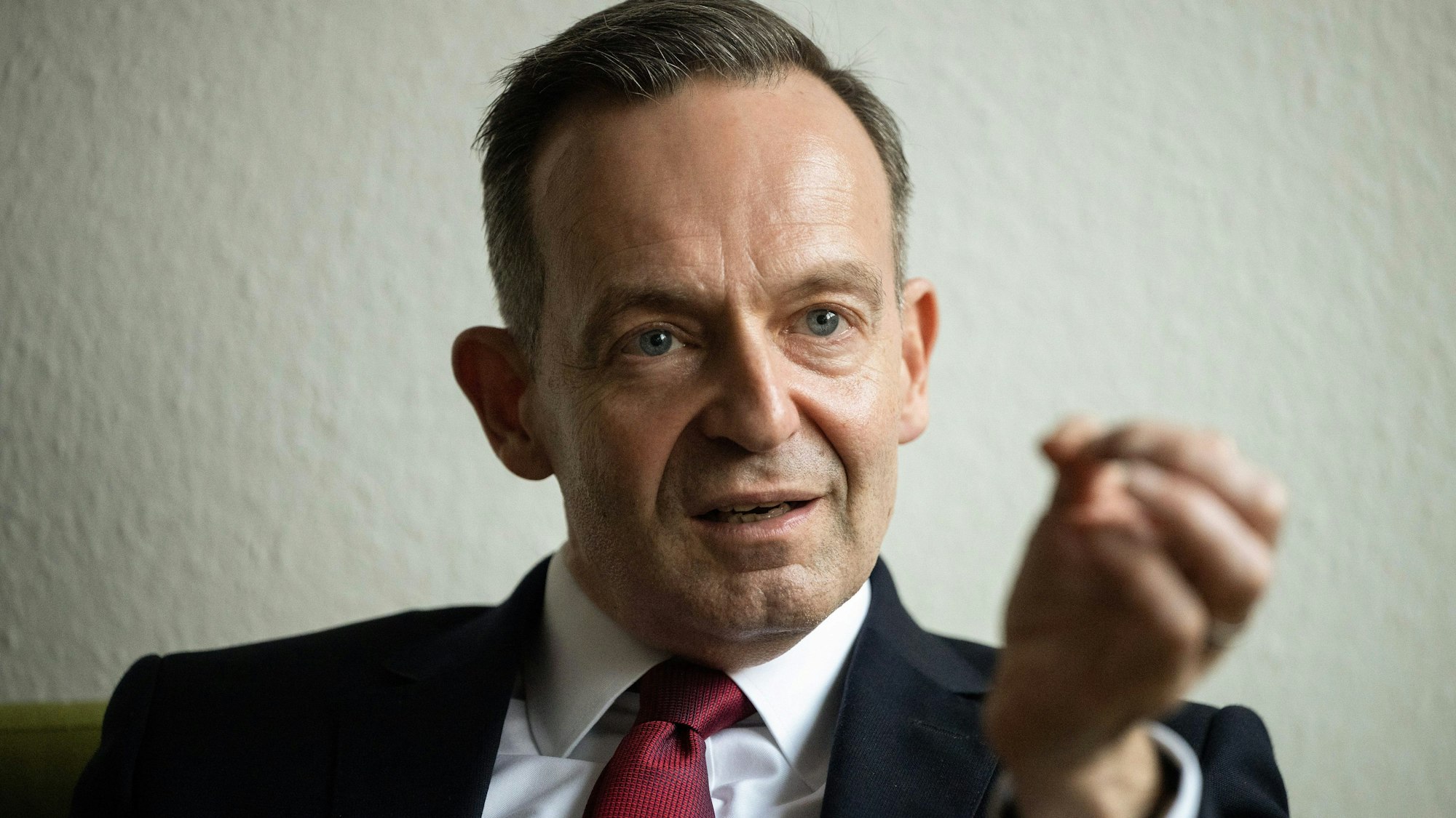 Volker Wissing (FDP), Bundesminister für Verkehr und Digitales, spricht während eines Interviews.