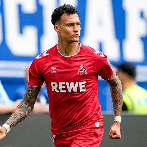 Davie Selke ballt nach seinem Tor die Faust