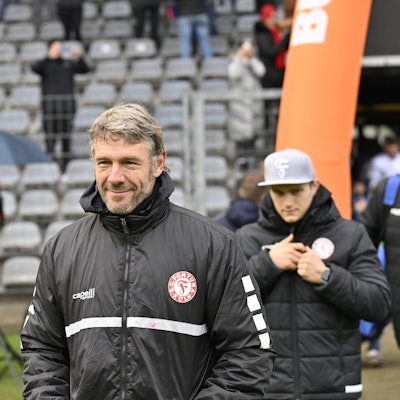 GER, Regionalliga West, Wuppertaler SV vs. SC Fort. Köln / 19.11.2022,Wuppertal ,Stadion am Zoo, GER, Regionalliga West, Wuppertaler SV vs. SC Fort. Köln DFB- Regionalliga West regulations prohibit any use of photographs as image sequences and/or quasi-video im Bild Trainer Markus von Ahlen SC Fort. Köln . *** GER, Regionalliga West, Wuppertaler SV vs SC Fort Köln 19 11 2022,Wuppertal ,Stadion am Zoo, GER, Regionalliga West, Wuppertaler SV vs SC Fort Köln DFB Regionalliga West regulations prohibit any use of photographs as image sequences and or quasi video in picture coach Markus von Ahlen SC Fort Köln NordphotoxGmbHx/xFreund nph00018