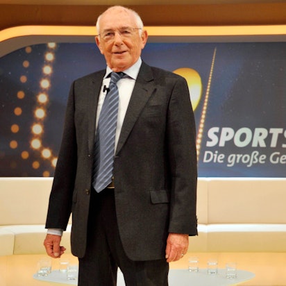 Der Moderator Ernst Huberty ist tot. Der langjährige Moderator der ARD-„Sportschau“ ist am 24. April 2023 im Alter von 96 Jahren gestorben. (Archivbild)