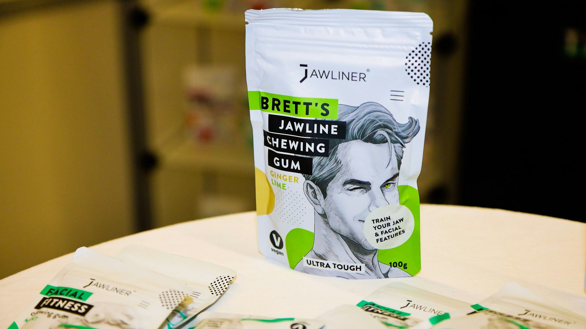 24.04.2023, Köln: Kaugummi, dass die Kiefermuskulatur kräftigt.ISM Messe auf dem Kölner Messe Gelände:Foto:Dirk Borm