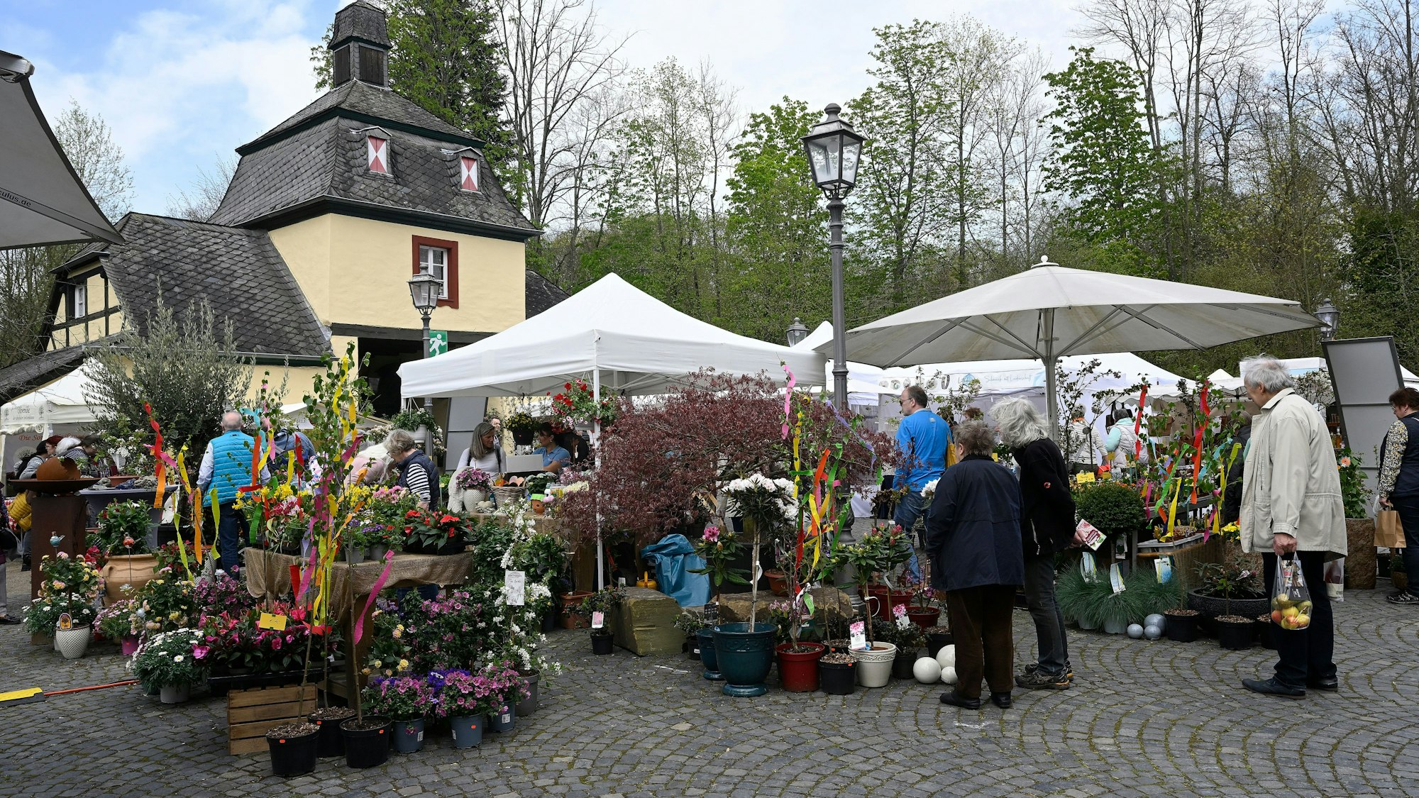 Frühlingsmarkt auf Schloss Eulenbroich 2023. (Archivbild)