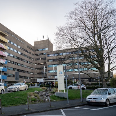 Das Bild zeigt das Krankenhaus in Porz.