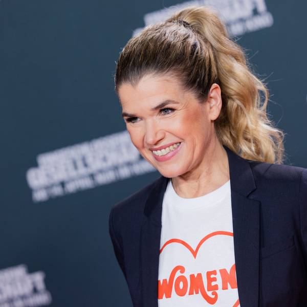 Anke Engelke hat eine Neufassung der „Häschenschule“ geschrieben. Das kommt bei vielen Bauern nicht gut an.