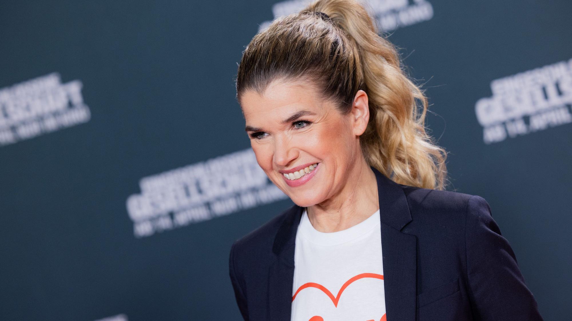 Die Kölner Komikerin Anke Engelke hat sich in ihrem Podcast zur Vereinbarkeit von Beruf und Mutterschaft geäußert. (Archivbild)
