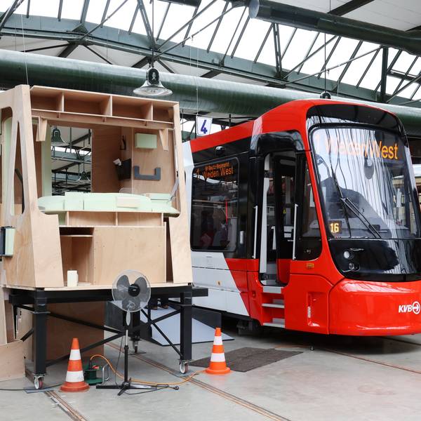 Ein 1:1-Modells der neuen Generation von Niederflur-Stadtbahnen