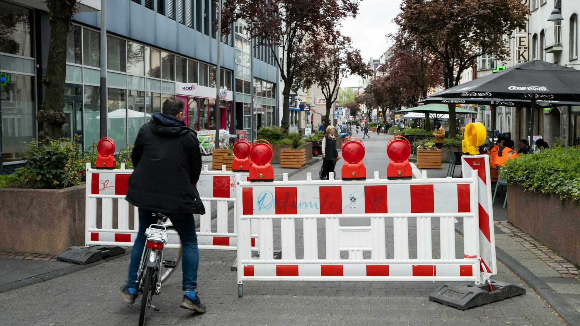 Absperrungen an der Deutzer Freiheit