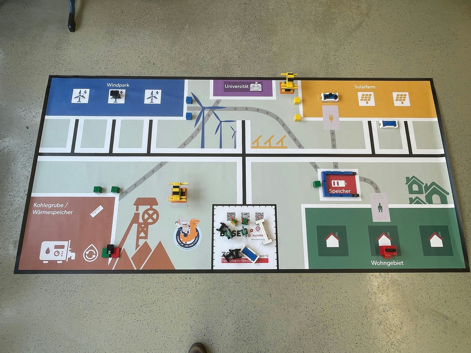 Der Parcours beim ZDI-Roboterwettbewerb im Berufskolleg Opladen.