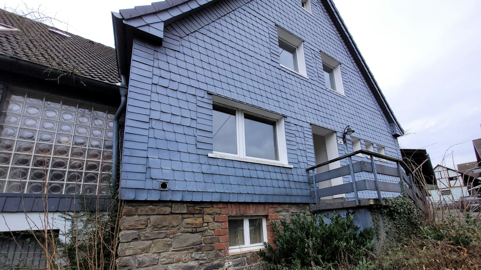 21.04.2023 Das der seit mehr als zwölf Jahren vermissten Anett Carolin Kaiser aus Steimelhagen, Morsbach, ist dem Verfall preisgegeben.