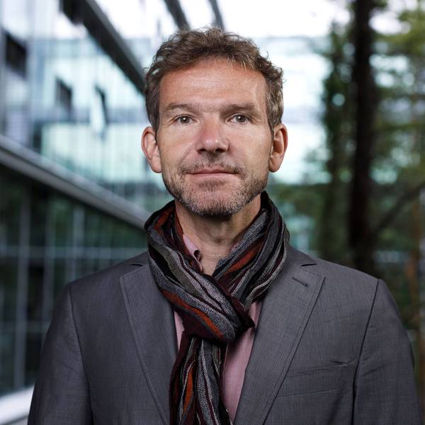 Exklusives Fotoshooting mit Joachim Frank im Neven DuMont-Haus an der Amsterdamer-Straße.