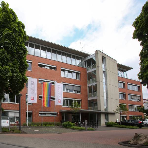 Gebäude der Caritas Ehrenfeld auf der Bartholomäus-Schink-Straße 6