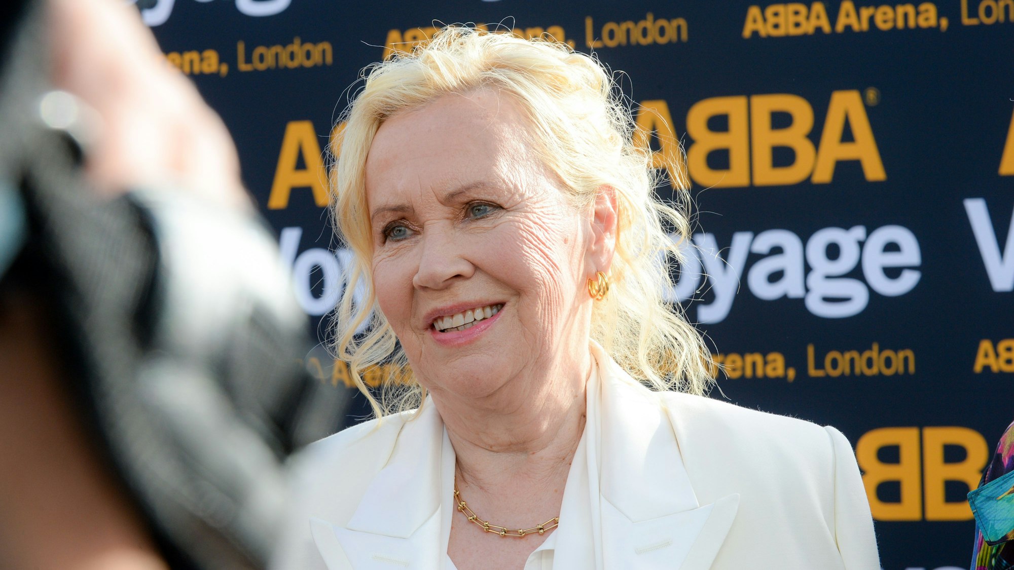 Agnetha Fältskog besucht die erste Aufführung von ABBAs „Voyage“ in der ABBA Arena am 26. Mai 2022 in London, England.