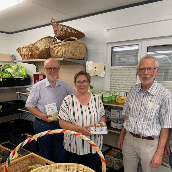 Mitglieder der Kerpener Tafel in den alten Räumen in Horrem.
