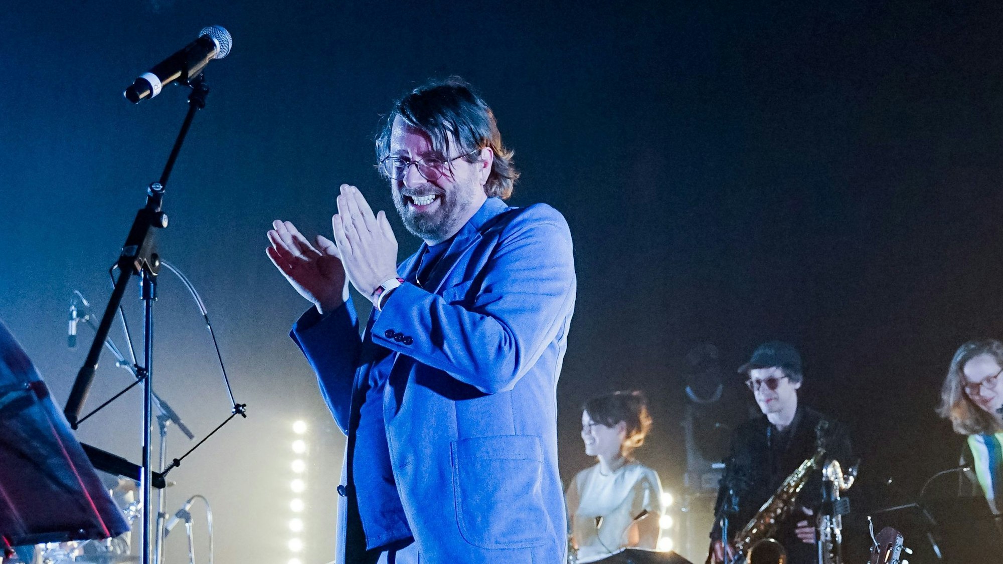 Crucchi Gang, das Das Musikkollektiv u.a. mit Sven Regener, spielt das Eröffnungskonzert der 20. Ausgabe der c/o pop.