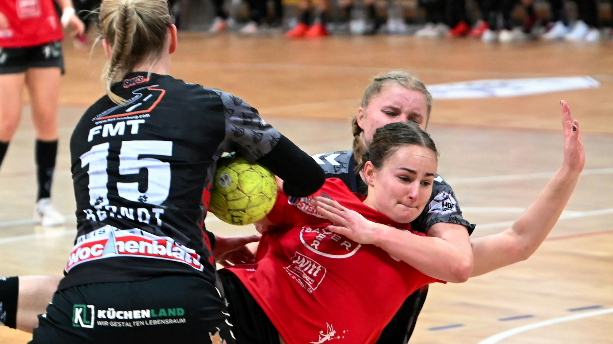 Handball
Frauen
Bayer 04 Leverkusen - Buchholz
mitte: Sophia Cormann (Bayer)
Foto: Uli Herhaus