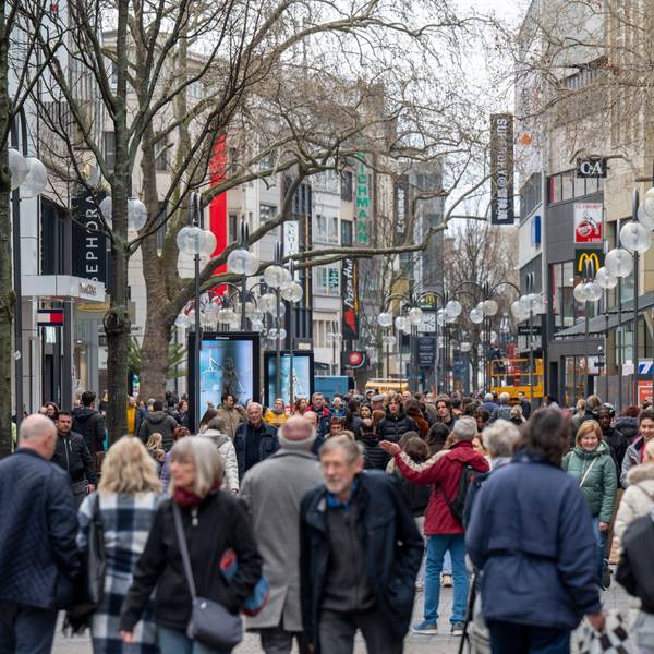 Die Schildergasse voller Passanten