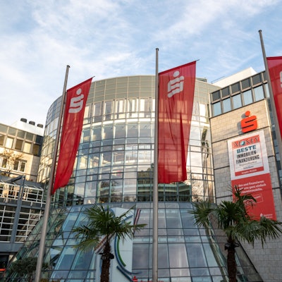 Zentrale der Sparkasse Köln-Bonn am Rudolfplatz in Köln