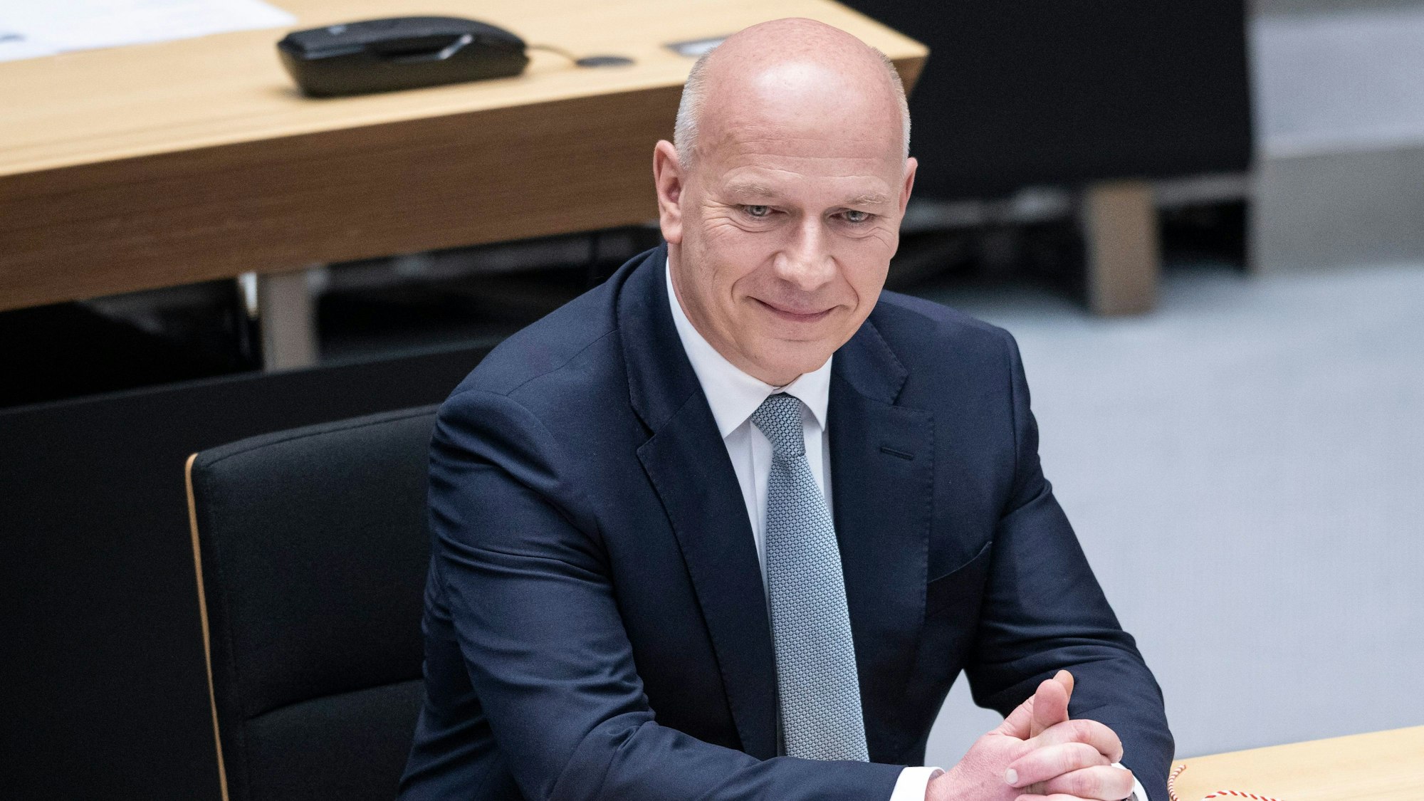 Kai Wegner (CDU) ist im dritten Wahlgang zum Regierenden Bürgermeister von Berlin gewählt worden.