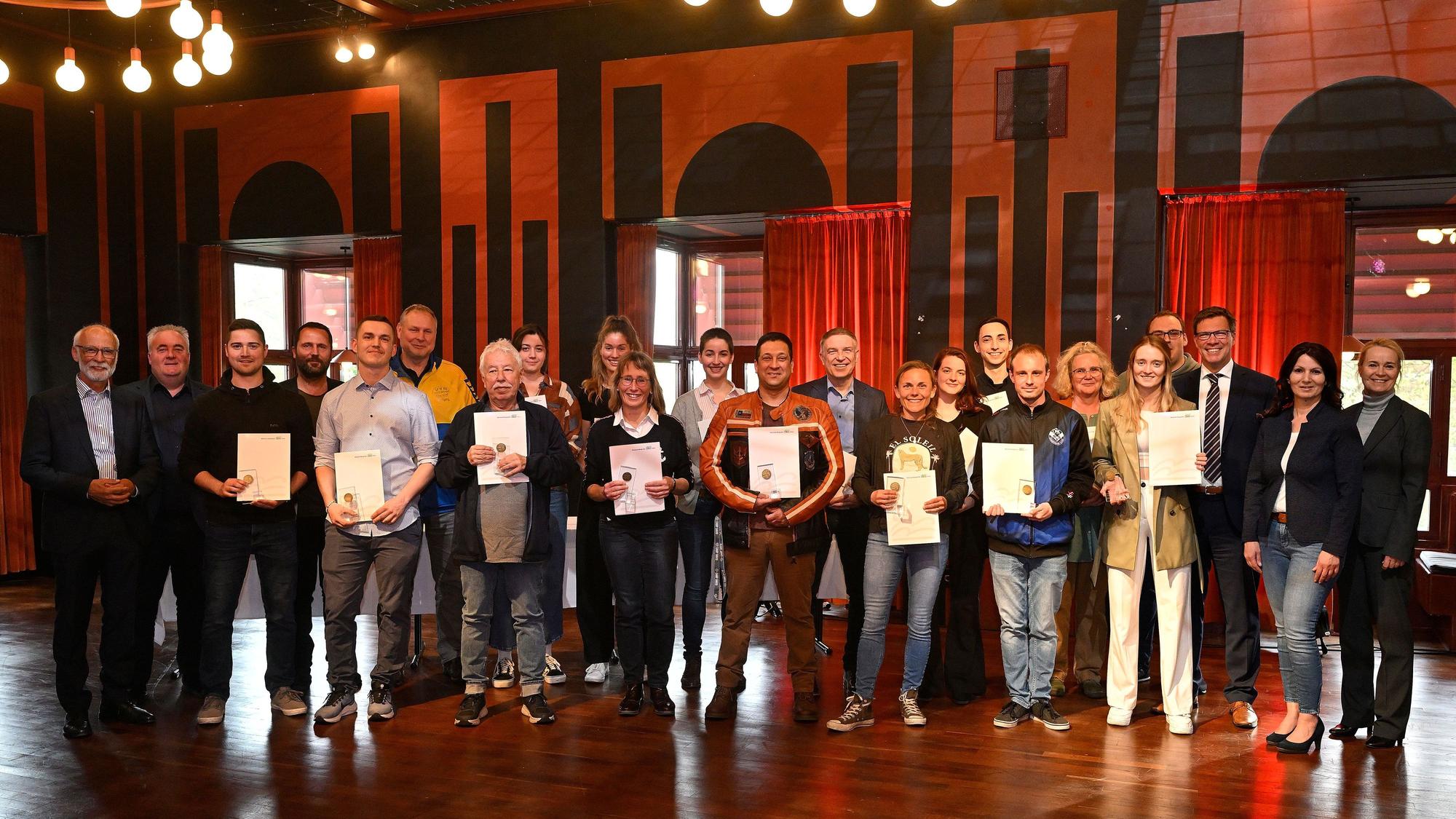 Bergischer Löwe. Sportlerwahl 2022. Jugendbetreuermedaille