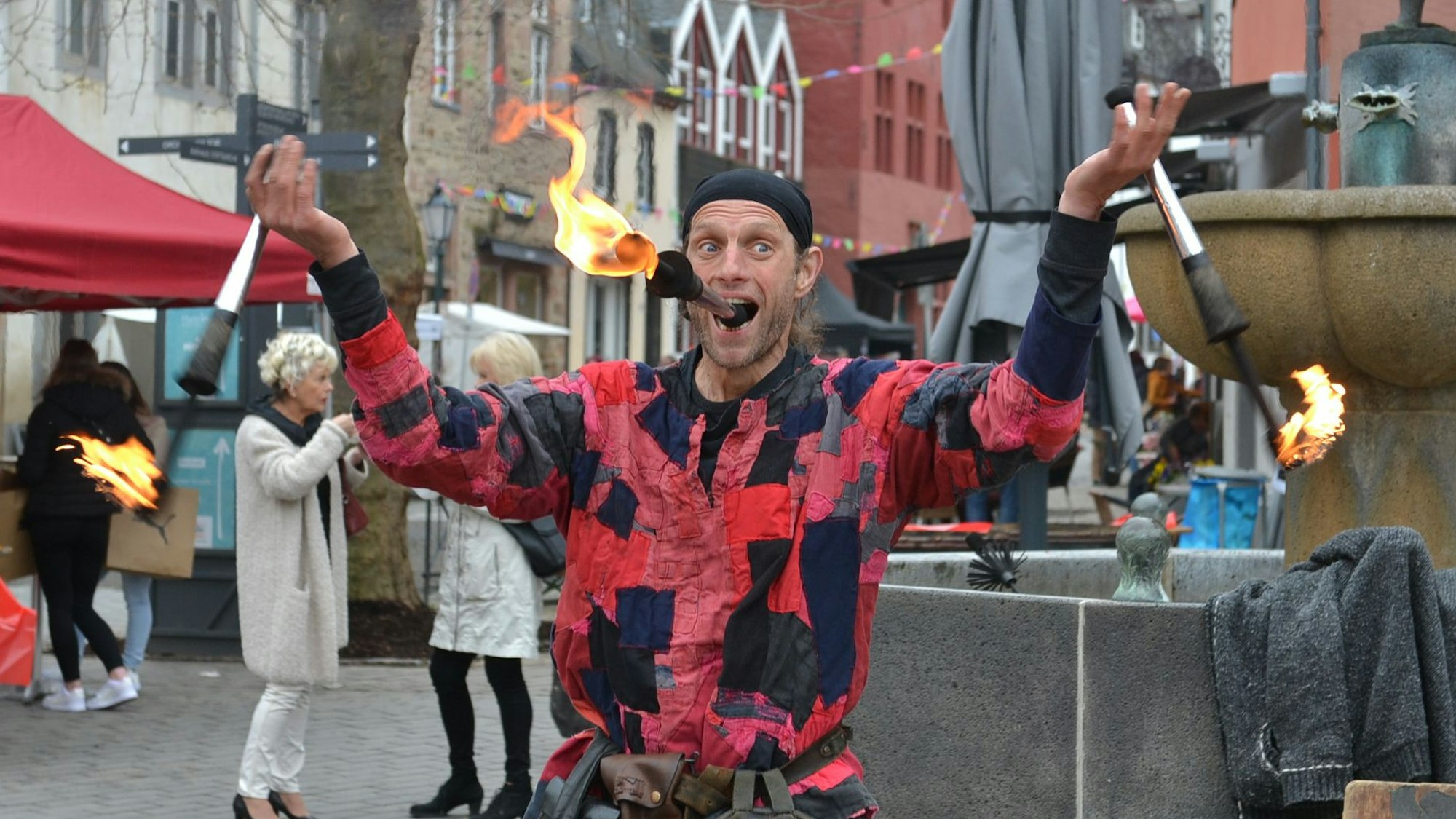 Casper, der Gaukler, zeigte zahlreiche Kunststücke.