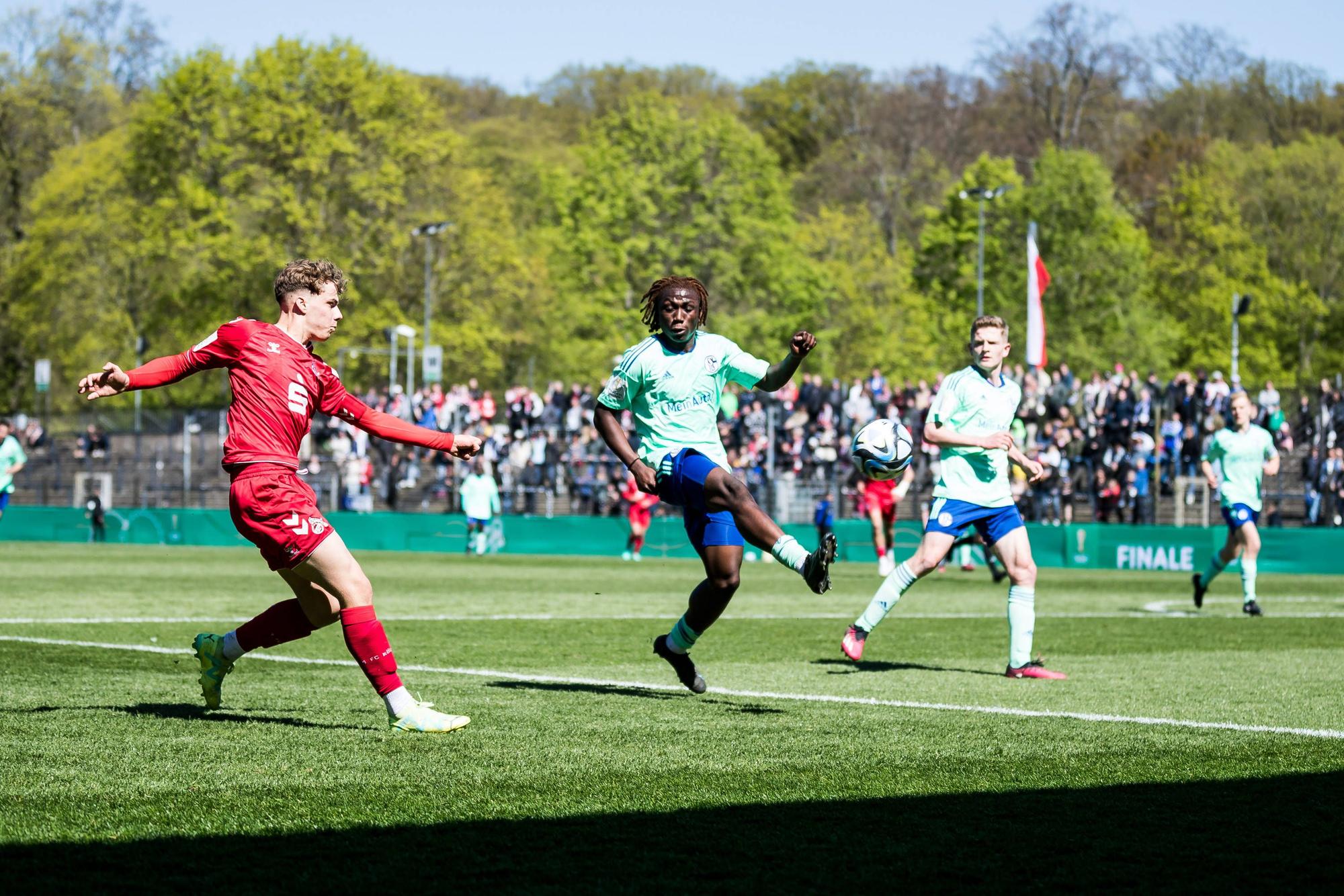 DFB Pokal der Junioren Finale, FC Schalke 04 U19 - 1. FC Koeln U19 Meiko Waeschenbach 1. FC Koeln U19, 7 schiesst das 0:1 DFB Pokal der Junioren Finale, FC Schalke 04 U19 - 1. FC Koeln U19 Potsdam, Karl-Liebknecht-Stadion *** DFB Pokal Junior Final, FC Schalke 04 U19 1 FC Koeln U19 Meiko Waeschenbach 1 FC Koeln U19, 7 shoots the 0 1 DFB Pokal Junior Final, FC Schalke 04 U19 1 FC Koeln U19 Potsdam, Karl Liebknecht Stadion Copyright: xBEAUTIFULxSPORTS/Wunderlx