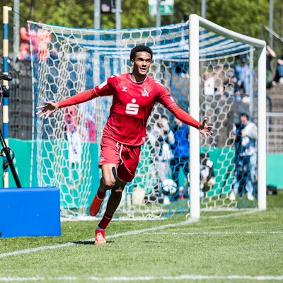 Damion Downs jubelt im DFB-Pokal-Finale der U19