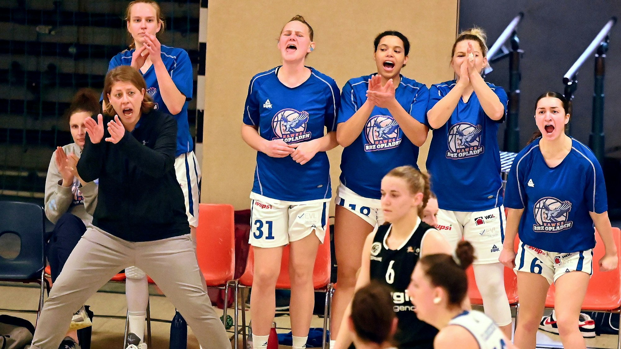 22.04.2023, Basketball-BBZ Opladen-Bad Homburg
links: TR: Grit Schneider (Opladen)
Foto: Uli Herhaus