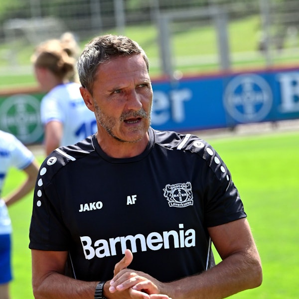 Fußball Frauen Vorbereitung
Bayer 04 Leverkusen - PEC Zwolle  Achim Feifel (Bayer)
Foto: Uli Herhaus