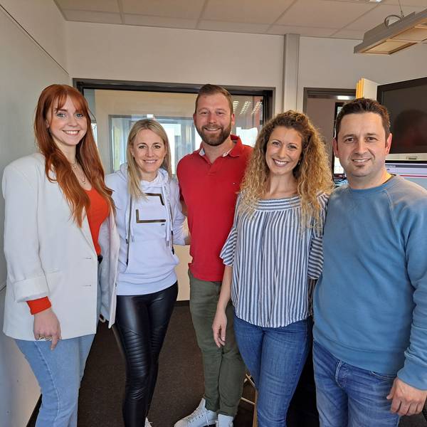 Ann-Kathrin Welter und Astrid Belle von den Palmbeachgirls, Florian Gorny, Tanzoffizier der Roten Funken, Anica Cüpper von der Traditionstanzgruppe der Hellige Knäächte un Mägde von 1823, Dominik Becker